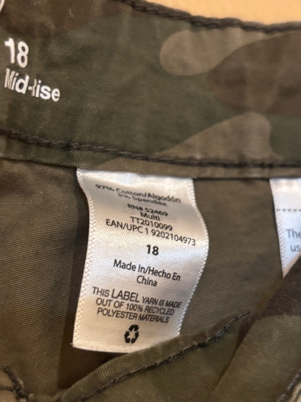 Time and Tru Camo Cargo Shorts Size 18 - Picture 3 of 6